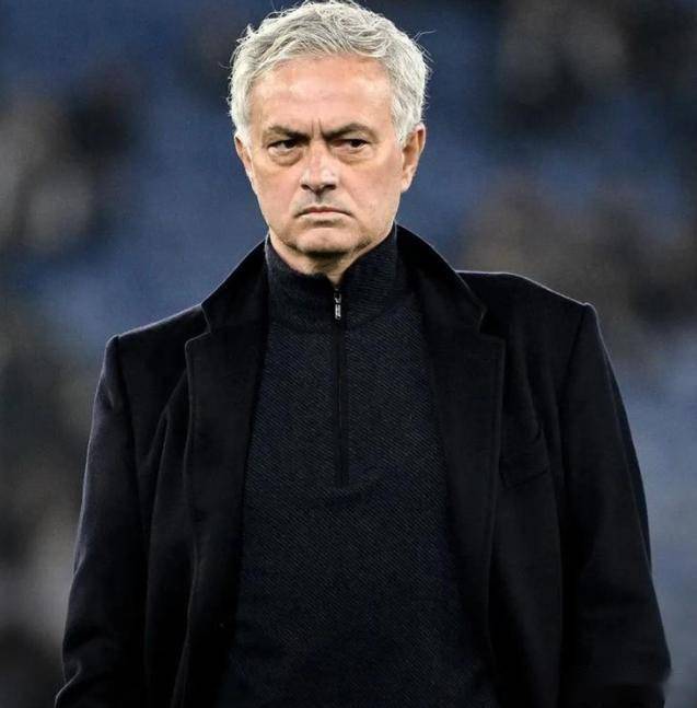 包含今晚突围战来临，斯图加特围绕葡超防线松动，目标明确，控场能力受关注的词条