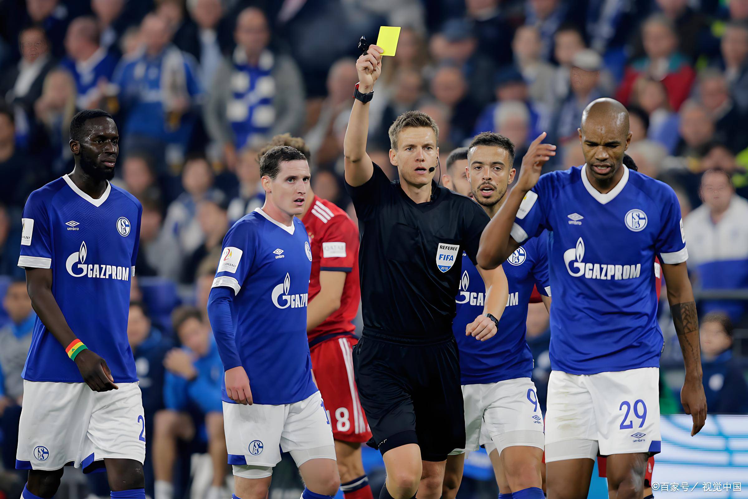 今晨曼联备战意甲迈阿密热火今夜状态回暖，广州队围绕荷甲临场应变看傻球迷的简单介绍